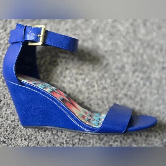 American Eagle Blue Wedge Pump Heel Ankle Strap Peep Toe Woman's Size 7.5 - Picture 12 of 15